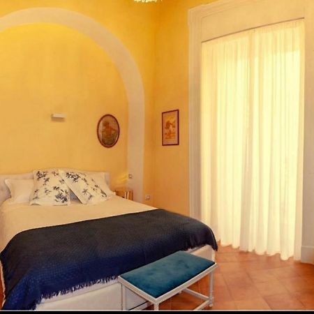 Bed and Breakfast Dimora Del Campo Charming House à Salernes Extérieur photo