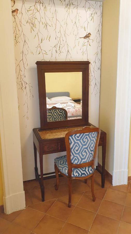 Bed and Breakfast Dimora Del Campo Charming House à Salernes Chambre photo
